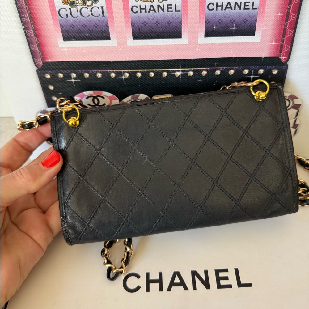 CHANEL Black Quilted Leather Bag with Gold Chain - Picture 5 of 16
